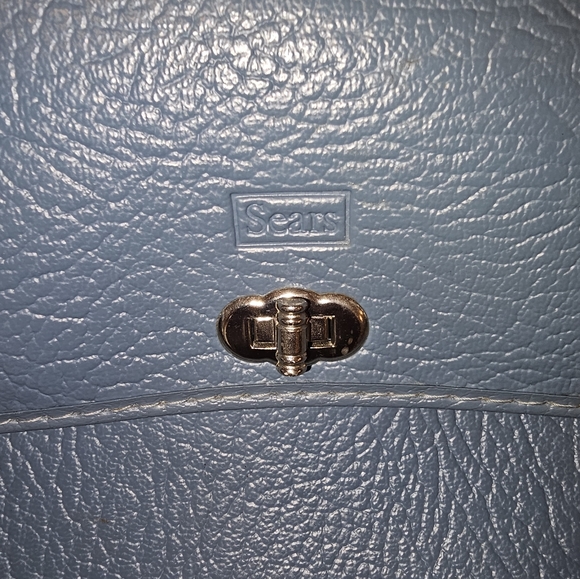 Vintage Sears Carry On Bag Luggage Pale Blue Pebbled Texture 14” X 12” X 7” - Picture 2 of 12